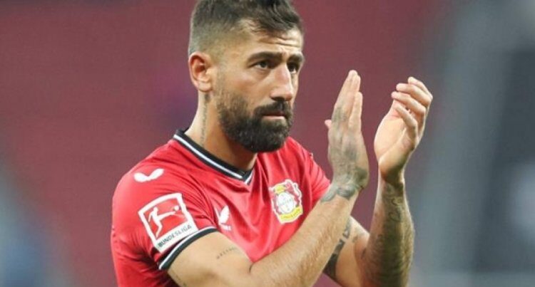 Keçmiş “Qalatasaray”lı futbolçunun sözləri gündəm oldu: “Düşündüklərimi desəm, hər yer partlayar” Keçmiş “Qalatasaray”lı futbolçunun sözləri gündəm oldu: “Düşündüklərimi desəm, hər yer partlayar”