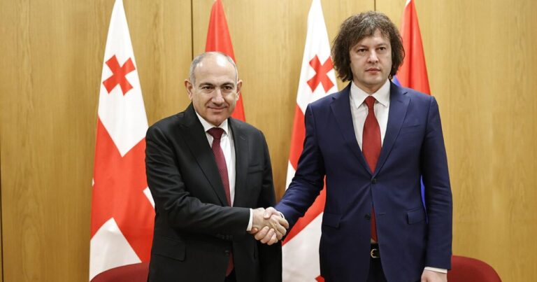 Paşinyanla Kobaxidze sammit üçün Brüsselə gedir