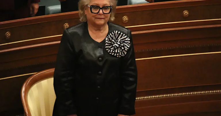 Kosovoda prezident seçkiləri başa çatdı – Yeni dövlət başçısı seçildi Kosovoda prezident seçkiləri başa çatdı – Yeni dövlət başçısı seçildi