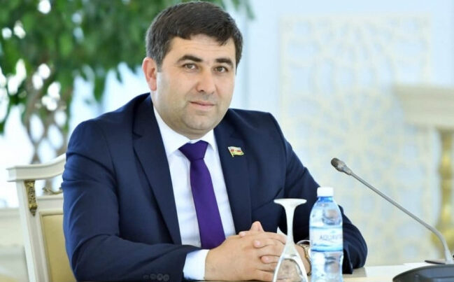 Müşfiq Cəfərovdan məktəblərlə bağlı diqqətçəkən açıqlama: “Bu, yalnız geyim məsələsi deyil”