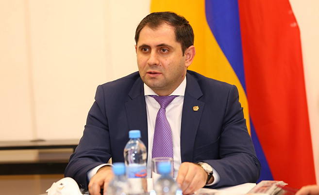 Azərbaycan əsgəri 20 km dərinliyə necə gedə bilib? – Papikyan