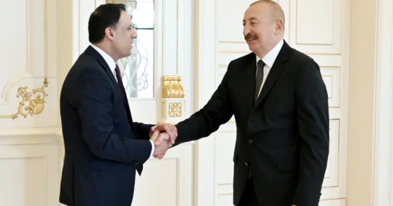 İlham Əliyev Böyük Britaniyanın dövlət nazirini qəbul etdi İlham Əliyev Böyük Britaniyanın dövlət nazirini qəbul etdi