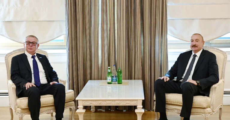 İlham Əliyev Aleksandr Zuyevi qəbul edib