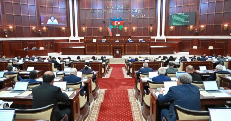 Milli Məclis Prezident İlham Əliyev və Birinci vitse-prezident Mehriban Əliyevaya təbrik məktubu ünvanlayıb Milli Məclis Prezident İlham Əliyev və Birinci vitse-prezident Mehriban Əliyevaya təbrik məktubu ünvanlayıb