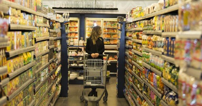 Fransada 150-dən çox supermarketə kiberhücum: Milyonlarla avroluq zərər