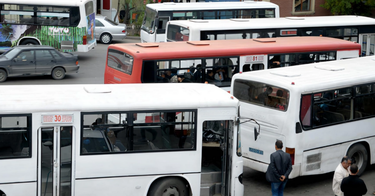 Azərbaycanda avtobuslarla bağlı yeni hədəf: Köhnə nəqliyyat vasitələri yenilənəcək Azərbaycanda avtobuslarla bağlı yeni hədəf: Köhnə nəqliyyat vasitələri yenilənəcək