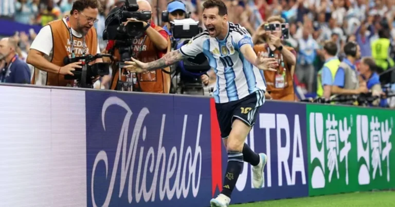 Messi Argentina millisi ilə vidalaşdı – Video