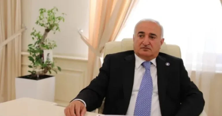 Əvəz Qocayevin keçmiş kürəkəni həbs olundu Əvəz Qocayevin keçmiş kürəkəni həbs olundu